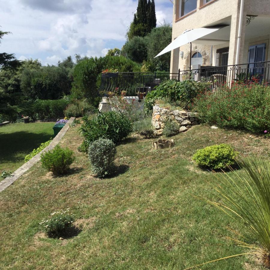 La Tourrette Bed & Breakfast Tourrettes-sur-Loup Ngoại thất bức ảnh