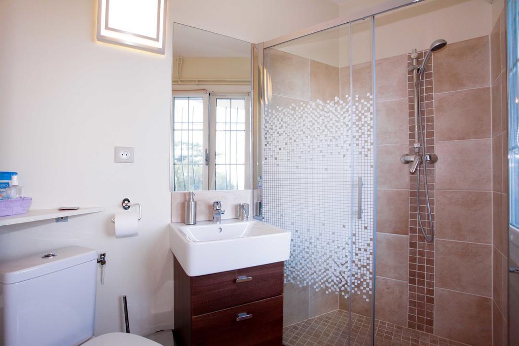 La Tourrette Bed & Breakfast Tourrettes-sur-Loup Ngoại thất bức ảnh