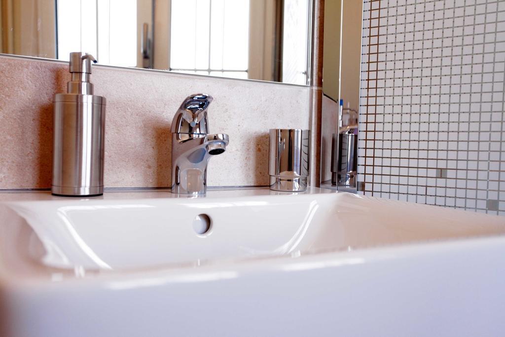 La Tourrette Bed & Breakfast Tourrettes-sur-Loup Ngoại thất bức ảnh