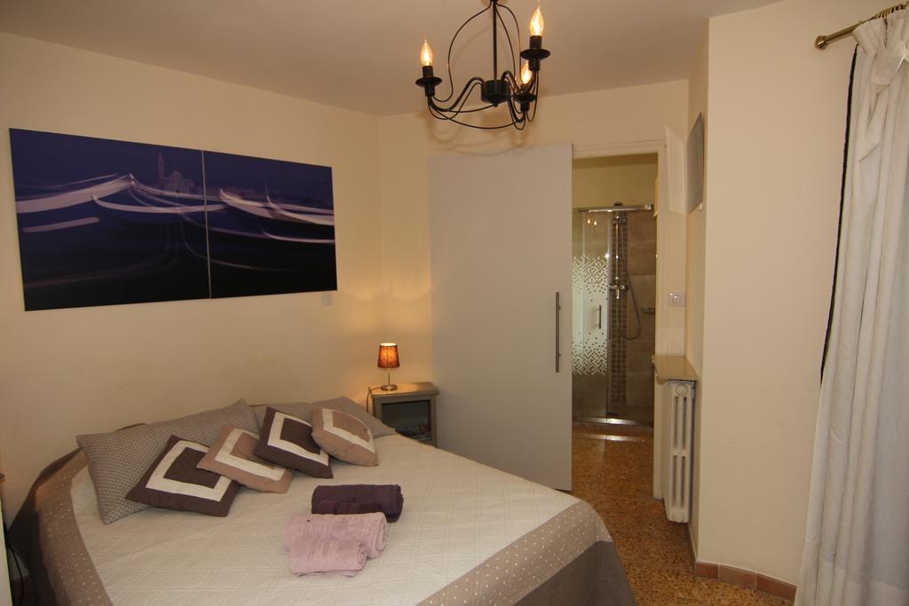 La Tourrette Bed & Breakfast Tourrettes-sur-Loup Ngoại thất bức ảnh