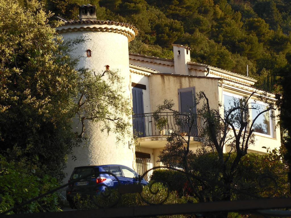 La Tourrette Bed & Breakfast Tourrettes-sur-Loup Ngoại thất bức ảnh
