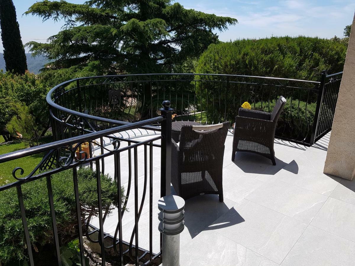 La Tourrette Bed & Breakfast Tourrettes-sur-Loup Ngoại thất bức ảnh