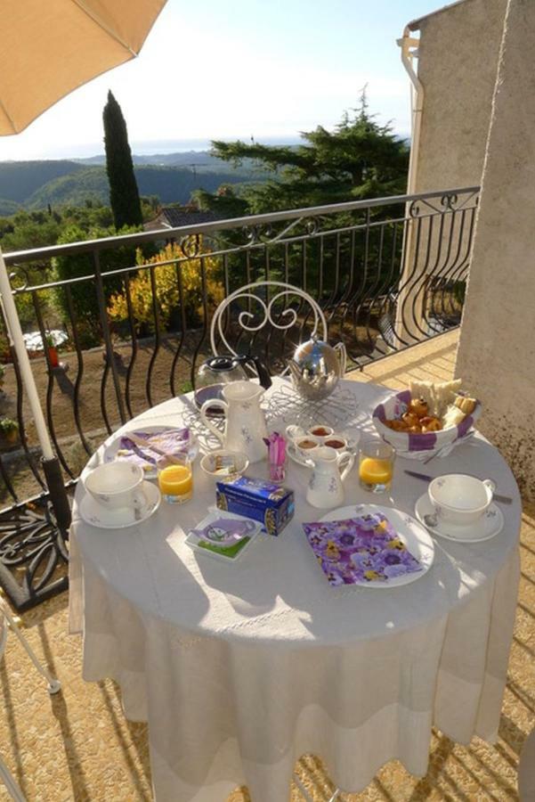 La Tourrette Bed & Breakfast Tourrettes-sur-Loup Ngoại thất bức ảnh